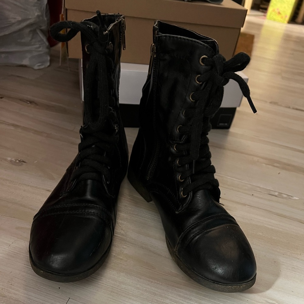Madden girl combat boots